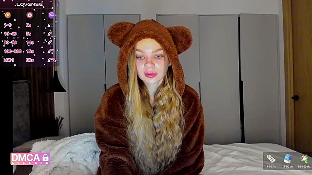 Molly sweetie online show from 17, 12, 2025