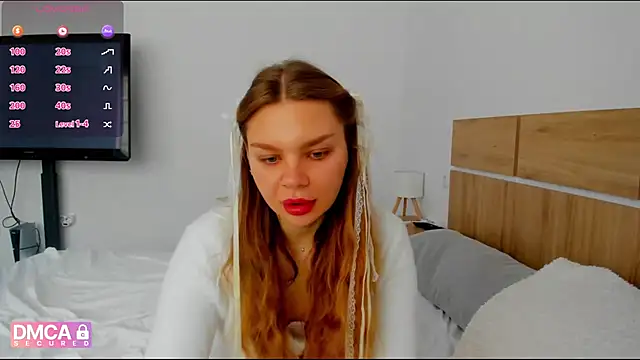 Molly sweetie online show from 13, 4, 2026