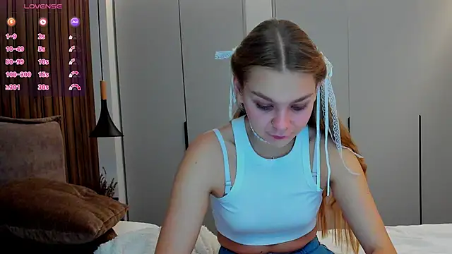 Molly sweetie online show from 9, 11, 2025