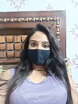 Snapshot of Yours-Bebo chatting on 9, 7, 2026 Yours-Bebo online show from 9, 7, 2026