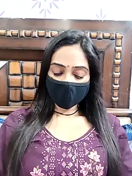 Snapshot of Yours-Bebo chatting on 28, 9, 2025 Yours-Bebo online show from 28, 9, 2025