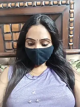 Snapshot of Yours-Bebo chatting on 22, 7, 2026 Yours-Bebo online show from 22, 7, 2026