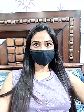 Snapshot of Yours-Bebo chatting on 23, 9, 2025 Yours-Bebo online show from 23, 9, 2025