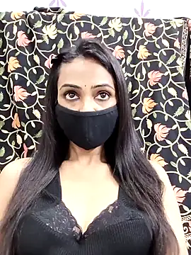 Snapshot of Yours-Bebo chatting on 5, 3, 2025 Yours-Bebo online show from 5, 3, 2025