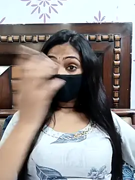 Snapshot of Yours-Bebo chatting on 26, 9, 2025 Yours-Bebo online show from 26, 9, 2025