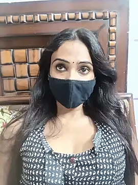 Snapshot of Yours-Bebo chatting on 19, 7, 2026 Yours-Bebo online show from 19, 7, 2026