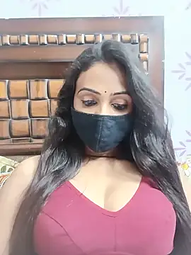 Snapshot of Yours-Bebo chatting on 7, 7, 2026 Yours-Bebo online show from 7, 7, 2026