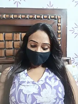 Snapshot of Yours-Bebo chatting on 6, 7, 2026 Yours-Bebo online show from 6, 7, 2026