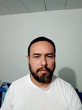 Snapshot of ElSunEagle chatting on 30, 10, 2025 ElSunEagle online show from 30, 10, 2025