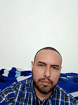 Snapshot of ElSunEagle chatting on 21, 11, 2025 ElSunEagle online show from 21, 11, 2025