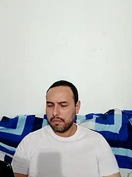 Snapshot of ElSunEagle chatting on 28, 9, 2025 ElSunEagle online show from 28, 9, 2025