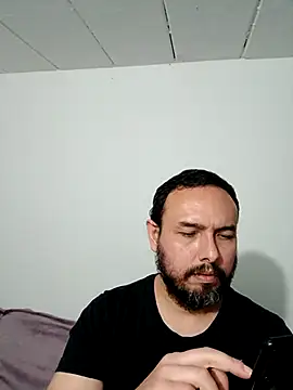 Snapshot of ElSunEagle chatting on 2, 11, 2025 ElSunEagle online show from 2, 11, 2025