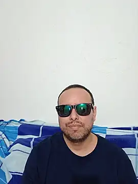 Snapshot of ElSunEagle chatting on 21, 6, 2026 ElSunEagle online show from 21, 6, 2026