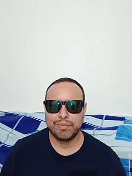 Snapshot of ElSunEagle chatting on 22, 6, 2026 ElSunEagle online show from 22, 6, 2026
