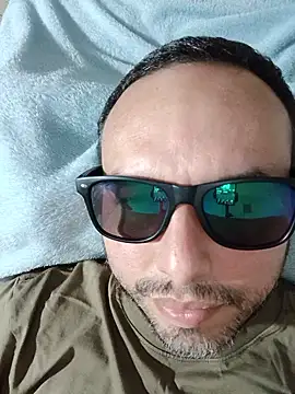 Snapshot of ElSunEagle chatting on 15, 7, 2026 ElSunEagle online show from 15, 7, 2026