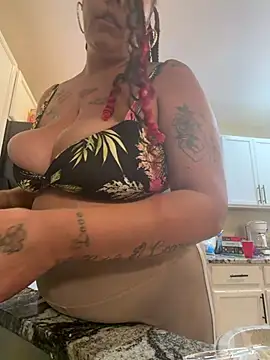Snapshot of Exotickittykatt chatting on 21, 6, 2026 Exotickittykatt online show from 21, 6, 2026
