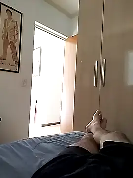 flavio81augusto online show from 4, 1, 2025