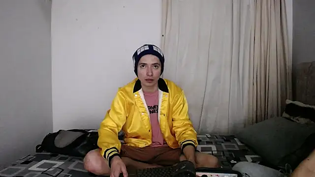 Pinkandyellowpokemon online show from 10, 9, 2025