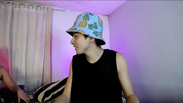 Pinkandyellowpokemon online show from 23, 12, 2025