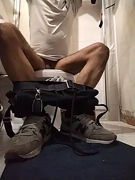 Danielitohot23cm online show from 29, 11, 2025