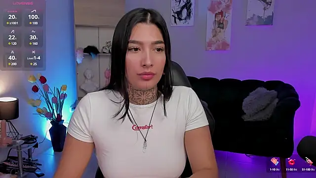 LouaneBourVip online show from 17, 1, 2025
