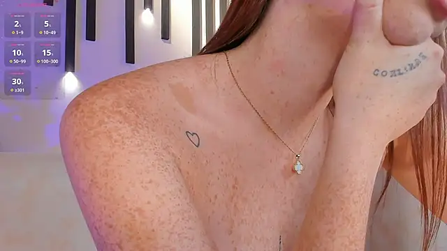 CorinneRusso online show from 27, 2, 2025