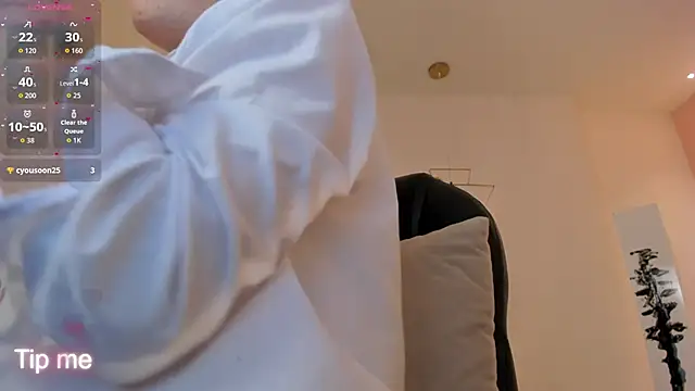 Snapshot of CorinneRusso chatting on 5, 6, 2026 CorinneRusso online show from 5, 6, 2026