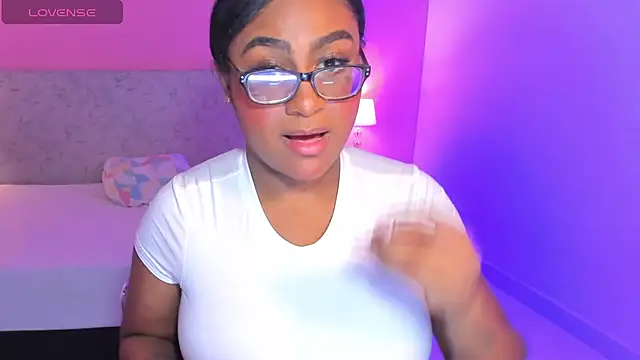 Snapshot of BlakmillerrGilson chatting on 22, 11, 2025 BlakmillerrGilson online show from 22, 11, 2025