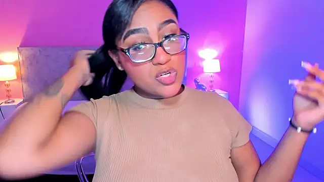 Snapshot of BlakmillerrGilson chatting on 25, 11, 2025 BlakmillerrGilson online show from 25, 11, 2025