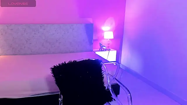 Snapshot of BlakmillerrGilson chatting on 30, 10, 2025 BlakmillerrGilson online show from 30, 10, 2025