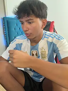 Leonarrrd 01 online show from 28, 2, 2026