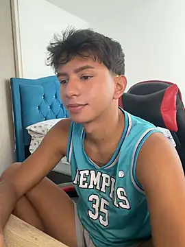 Leonarrrd 01 online show from 1, 4, 2026