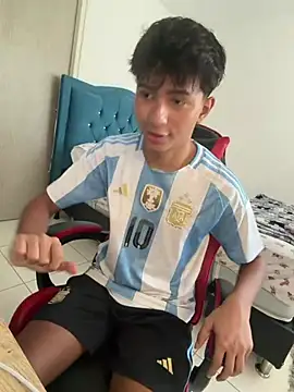 Leonarrrd 01 online show from 31, 3, 2026