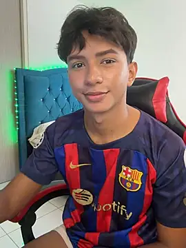 Leonarrrd 01 online show from 6, 3, 2026