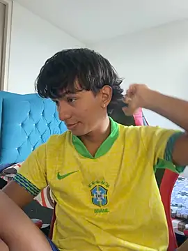 Leonarrrd 01 online show from 3, 12, 2025