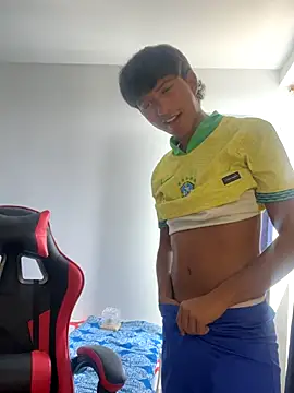 Leonarrrd 01 online show from 23, 11, 2025