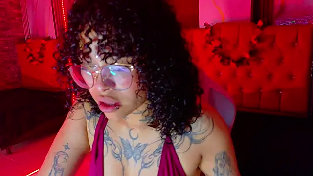 miahernadez303av online show from 24, 2, 2026