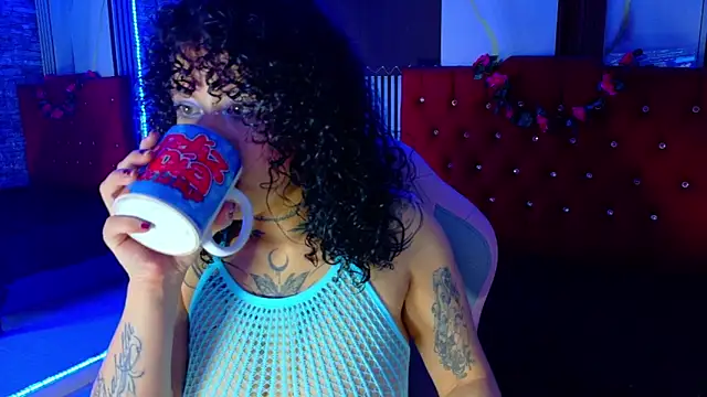 miahernadez303av online show from 10, 3, 2026