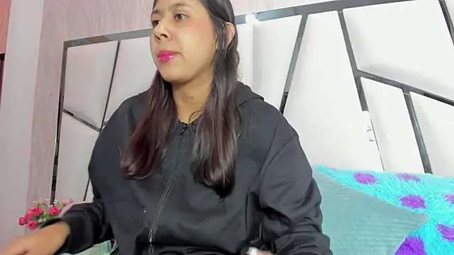  aurora18  online show from 2, 4, 2026