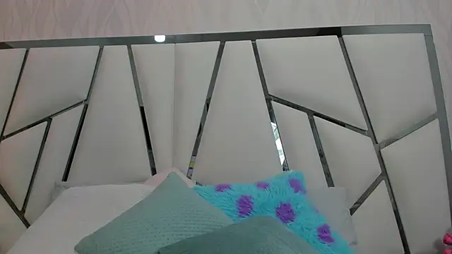  aurora18  online show from 26, 2, 2026