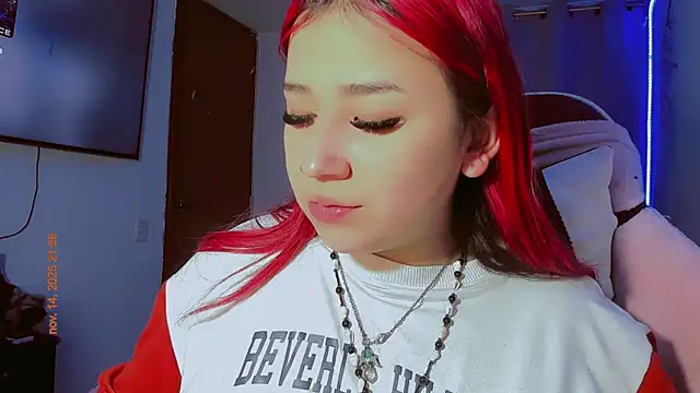 madisonx17 online show from 15, 11, 2025