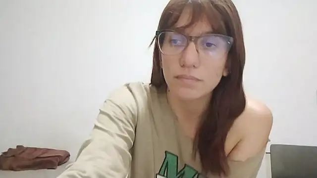 Snapshot of Luna-e-Franco1 chatting on 27, 6, 2026 Luna-e-Franco1 online show from 27, 6, 2026
