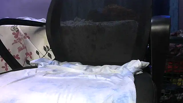 Snapshot of nine9inchdonn chatting on 4, 2, 2025 nine9inchdonn online show from 4, 2, 2025