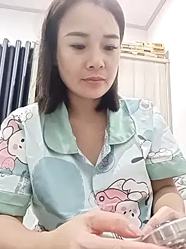 Snapshot of AnNa-99 chatting on 5, 11, 2025 AnNa-99 online show from 5, 11, 2025