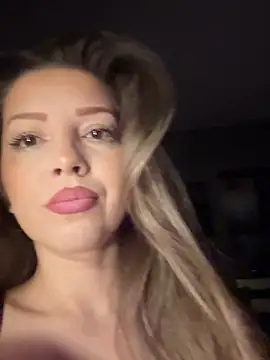 Snapshot of SonyaD_ chatting on 10, 5, 2026 SonyaD online show from 10, 5, 2026