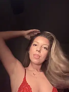 Snapshot of SonyaD_ chatting on 4, 10, 2025 SonyaD online show from 4, 10, 2025