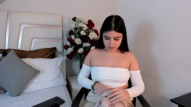 CamilaSofiia online show from 6, 3, 2025