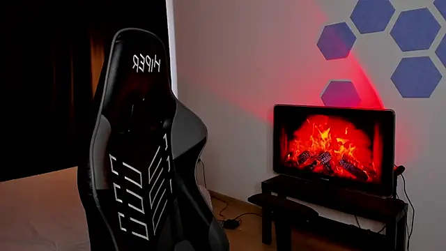 Chris Tyson online show from 25, 11, 2025