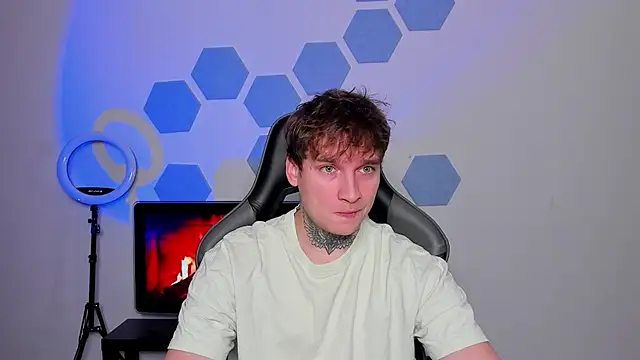 Chris Tyson online show from 31, 10, 2025