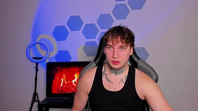 Chris Tyson online show from 1, 11, 2025